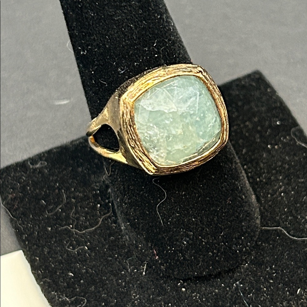 Now Zuman Gold Ring with Aquamarine Stone